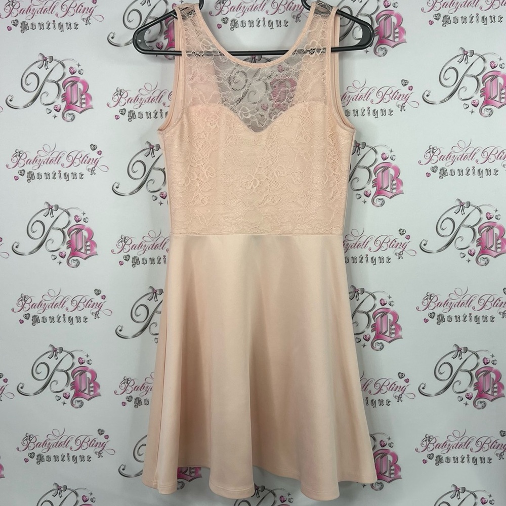 H&M dress lace Lacie flowy light baby pink peach Soft Pink Sleeveless Dress